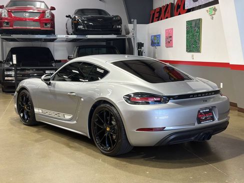 Used 2024 Porsche 718 Cayman RWD image 38