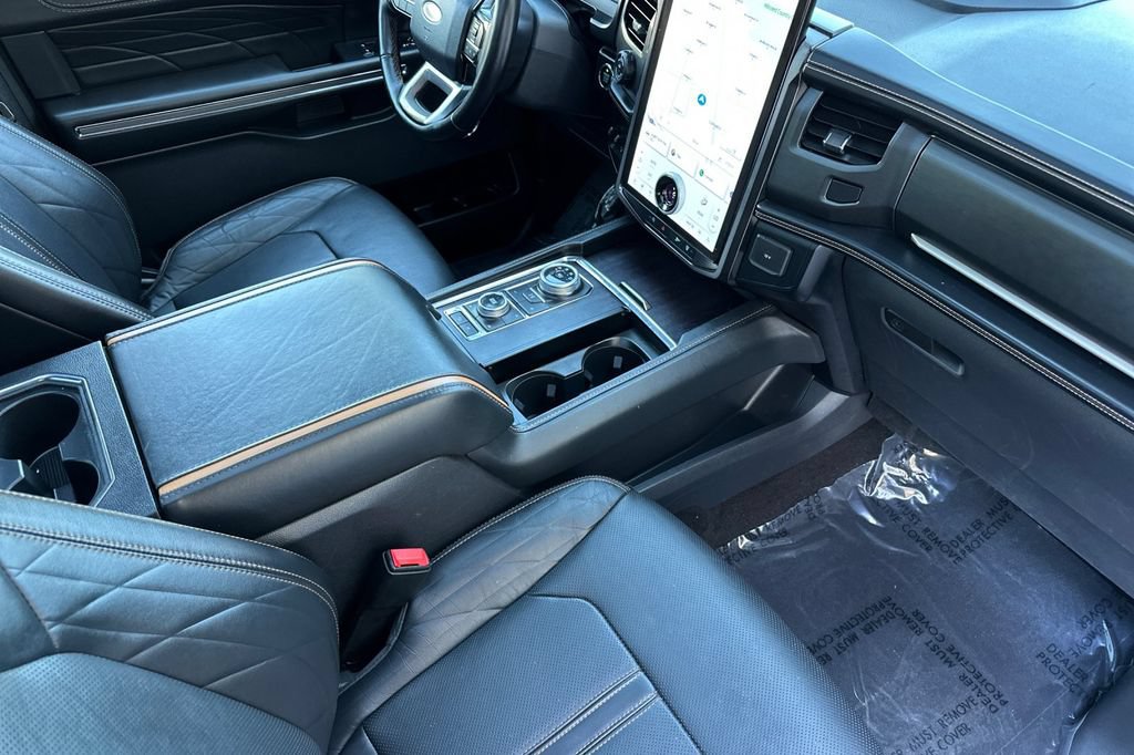 Used 2023 Ford Expedition Platinum AWD/4WD image 20
