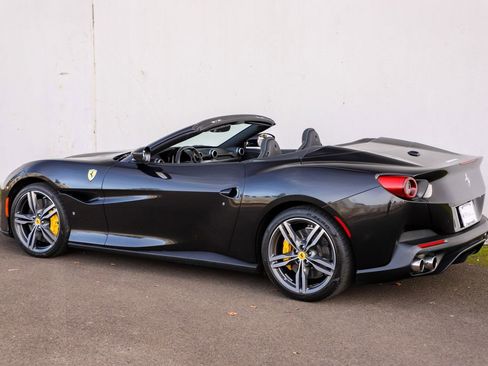 Certified 2020 Ferrari Portofino image 27