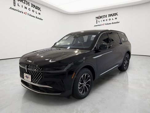 New 2026 Lincoln Nautilus Premier AWD/4WD image 1