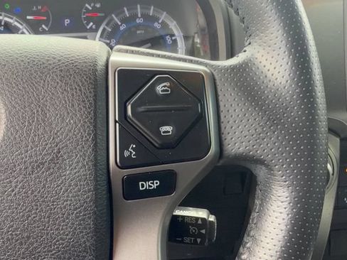 Used 2017 Toyota 4Runner Limited AWD/4WD image 18