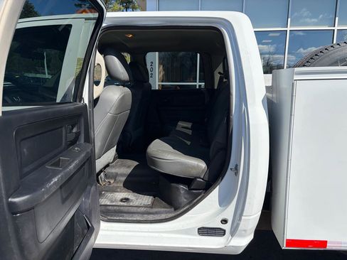 Used 2014 RAM 2500 ST image 33