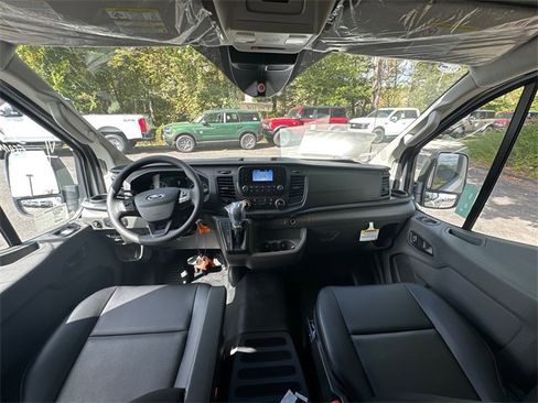 New 2025 Ford Transit 250 Low Roof image 15