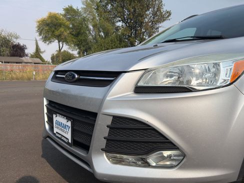 Used 2015 Ford Escape SE w/ Equipment Group 201A AWD/4WD image 10