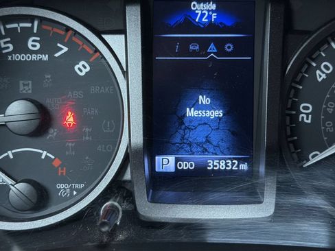 Certified 2023 Toyota Tacoma TRD Off-Road AWD/4WD image 22