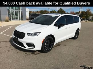 New 2026 Chrysler Pacifica Limited w/ S Appearance Package video 1