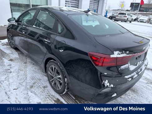 Used 2023 Kia Forte LXS image 7