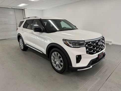 New 2026 Ford Explorer Platinum image 3