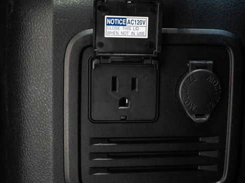 Used 2024 Toyota 4Runner TRD Off-Road image 36