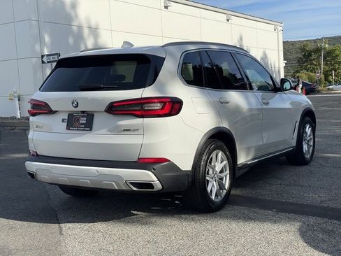 Certified 2022 BMW X5 xDrive40i image 4