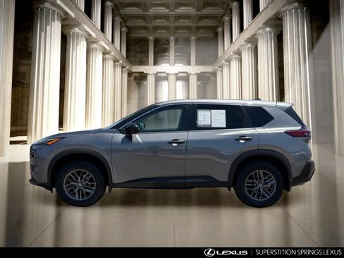 Used 2021 Nissan Rogue S FWD image 7