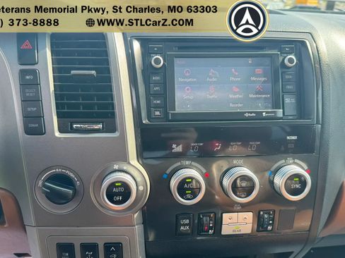 Used 2014 Toyota Sequoia Platinum AWD/4WD image 12