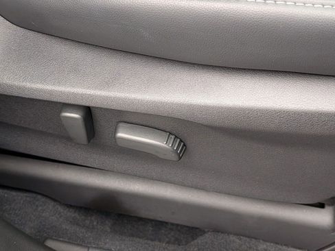 Used 2025 Subaru Ascent Limited w/ Popular Package #2 image 27