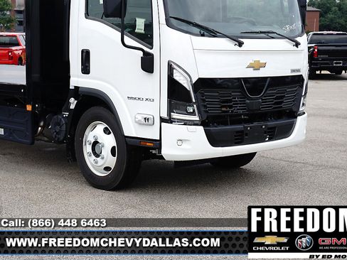 New 2025 Chevrolet Low Cab Forward 5500 XD image 36