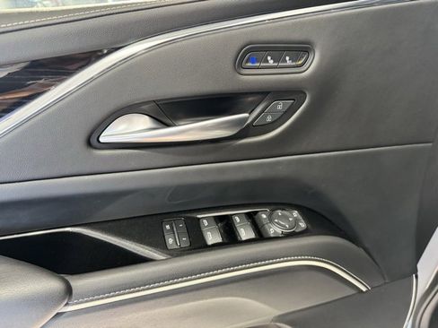 Used 2023 Cadillac Escalade Sport w/ LPO, ONYX Package image 6