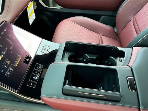 New 2026 INFINITI QX80 Autograph image 15