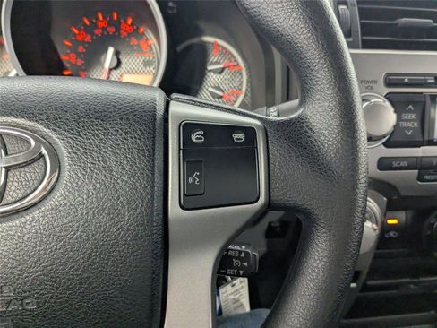 Used 2013 Toyota 4Runner SR5 image 16