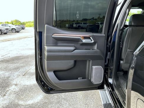 Used 2023 Chevrolet Silverado 1500 High Country w/ High Country Premium Package AWD/4WD image 20