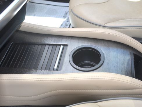 Used 2014 Tesla Model S 85 RWD image 27