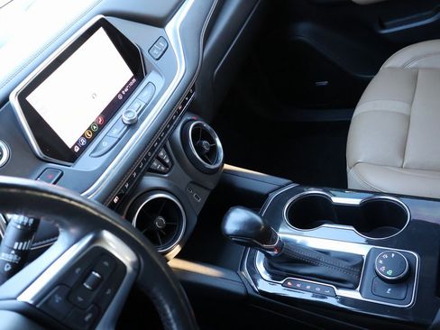 Used 2020 Chevrolet Blazer Premier w/ LPO, Black Grille Bar Package image 19