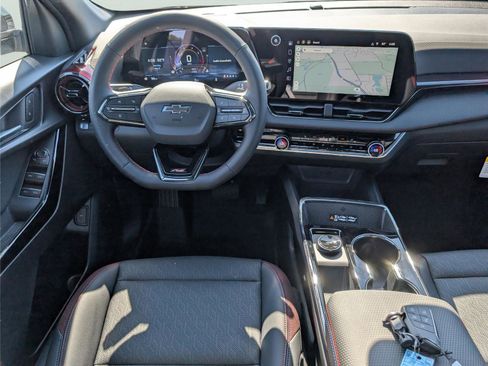 New 2026 Chevrolet Equinox RS w/ Safety and Technology Package FWD image 25
