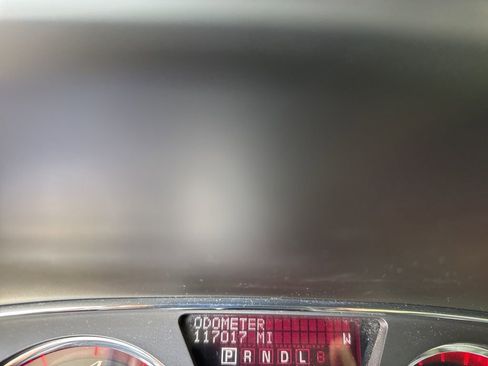 Used 2017 GMC Acadia Limited SLT image 9