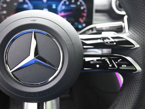 Used 2025 Mercedes-Benz C 300 Sedan image 14