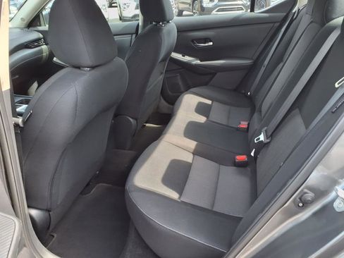 Certified 2022 Nissan Sentra SV image 5