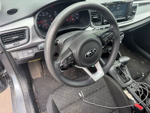 Used 2020 Kia Rio S FWD image 7