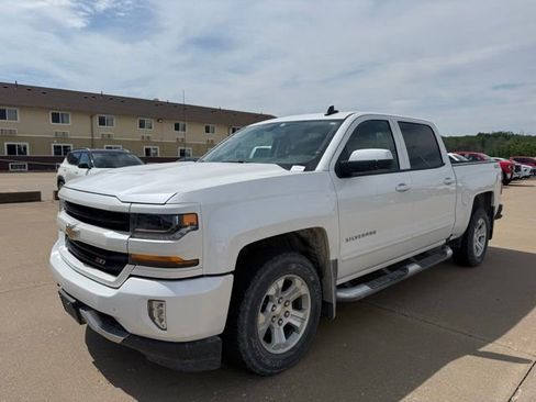 Used 2017 Chevrolet Silverado 1500 LT w/ All Star Edition AWD/4WD image 8