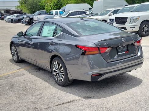New 2026 Nissan Altima 2.5 SV FWD image 5