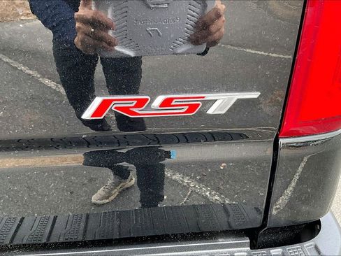 Used 2023 Chevrolet Silverado 1500 RST image 22