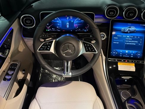 New 2026 Mercedes-Benz GLC 300 image 13