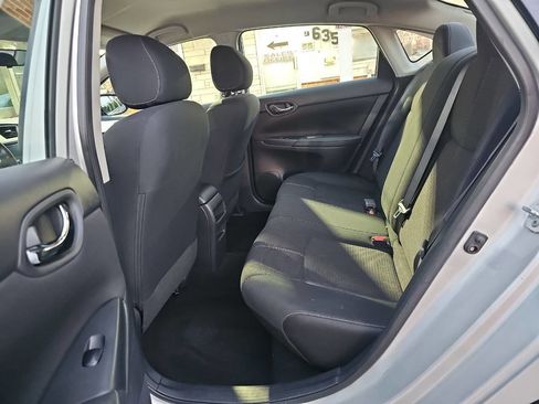 Used 2018 Nissan Sentra S image 11