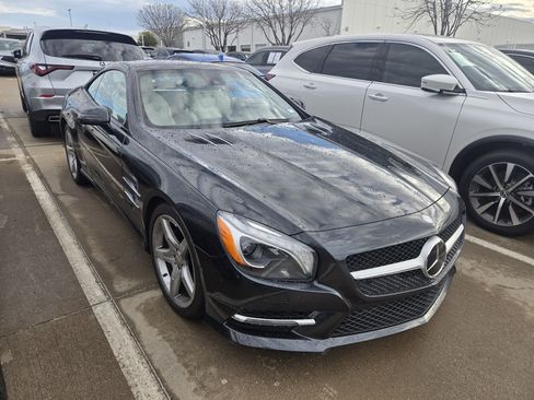Used 2016 Mercedes-Benz SL 550 image 3