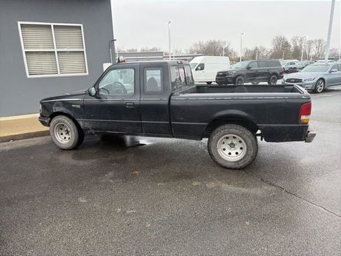 Used 1995 Ford Ranger XLT image 2