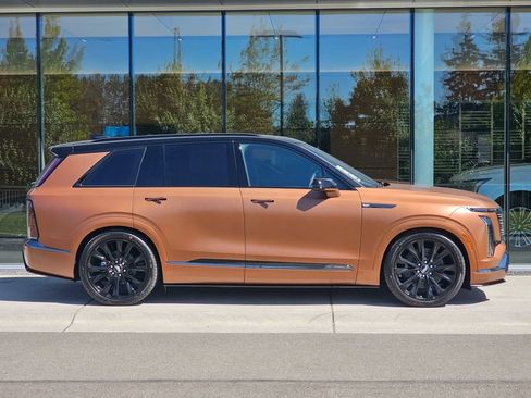 New 2027 Cadillac Vistiq Platinum AWD/4WD image 6