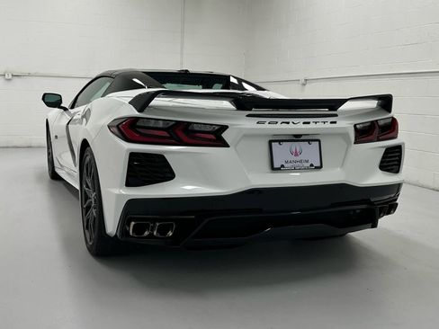 Used 2023 Chevrolet Corvette Stingray Premium Conv w/ Z51 Performance Package image 16