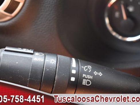 Used 2018 Jeep Wrangler Unlimited Sahara w/ Connectivity Group AWD/4WD image 27