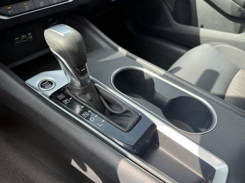 Used 2022 Nissan Altima 2.5 SV image 19