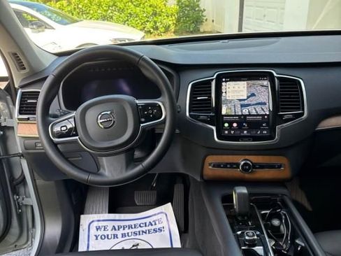 Used 2024 Volvo XC90 B6 Plus w/ Protection Package Premier AWD/4WD image 3