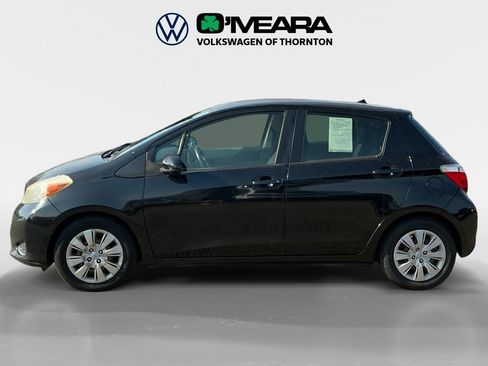 Used 2012 Toyota Yaris LE FWD image 2