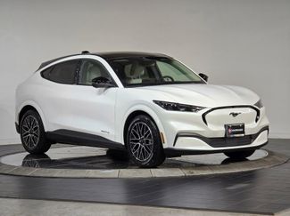 New 2025 Ford Mustang Mach-E Premium video 2