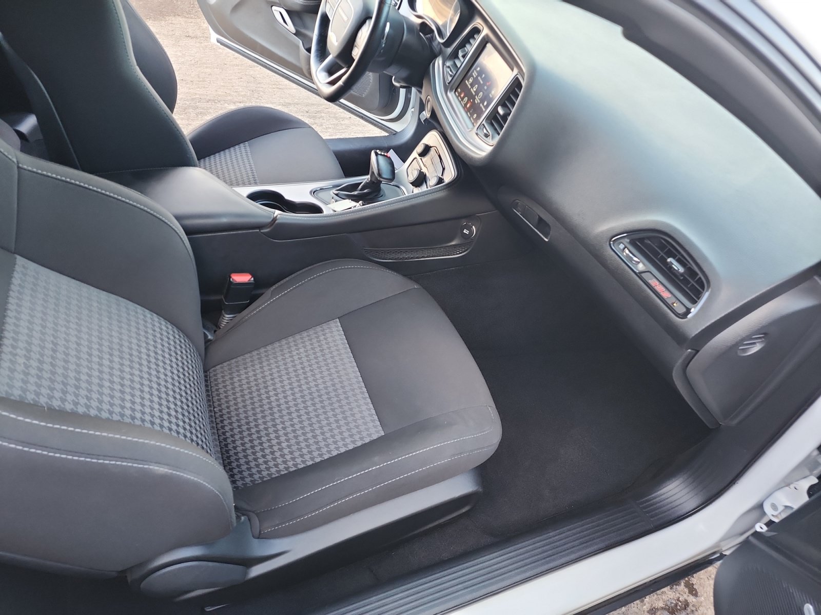 Used 2021 Dodge Challenger R/T Scat Pack RWD image 27