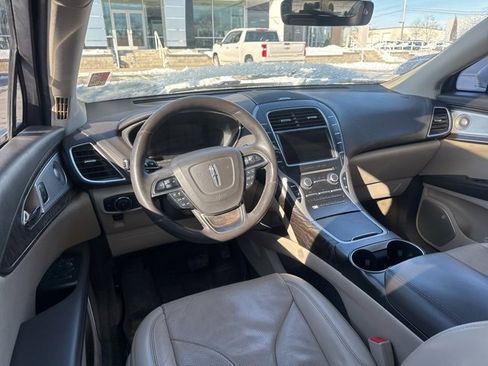 Used 2019 Lincoln Nautilus Reserve w/ Ultimate Package image 17