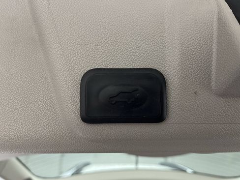 Used 2016 Buick Enclave Leather FWD image 28