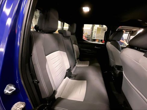 Used 2025 Toyota Tacoma TRD Off-Road w/ TRD Off Road Upgrade Package image 19