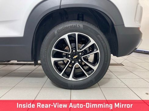 Used 2025 Chevrolet TrailBlazer LT w/ Convenience Package AWD/4WD image 29