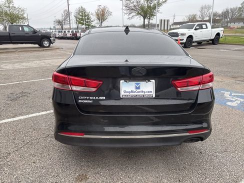 Used 2018 Kia Optima LX FWD image 24
