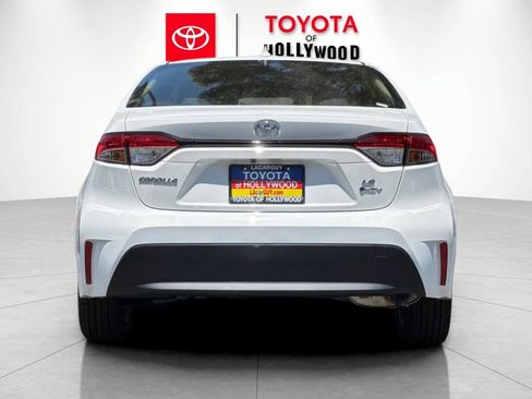 New 2026 Toyota Corolla LE FWD image 5